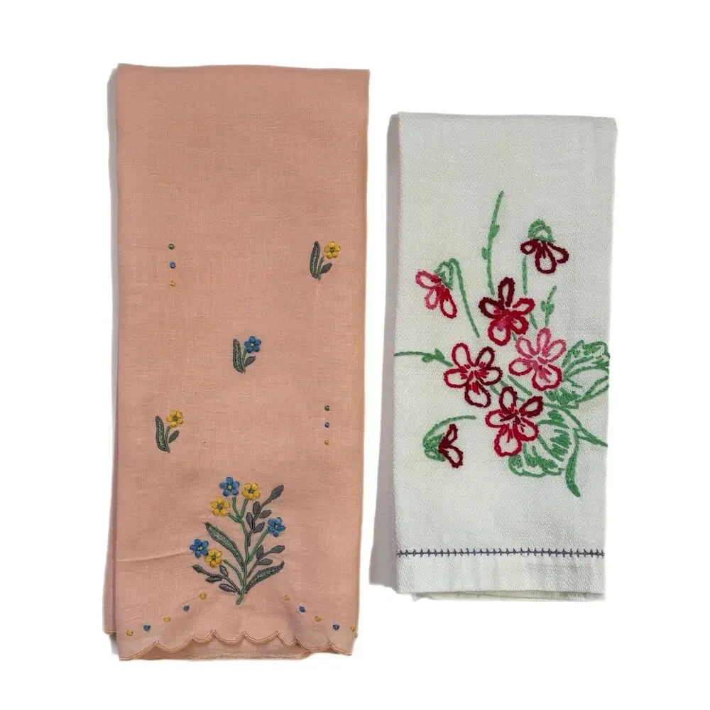 Vintage Cottage Embroidered Fingertip Guest Towels Shabby Decor Floral Feminine